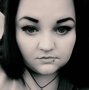 Meet your Posher, Shelbi